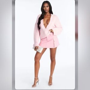 Soft Pink set skirt V-Neck Sweater & Mini Skirt Set